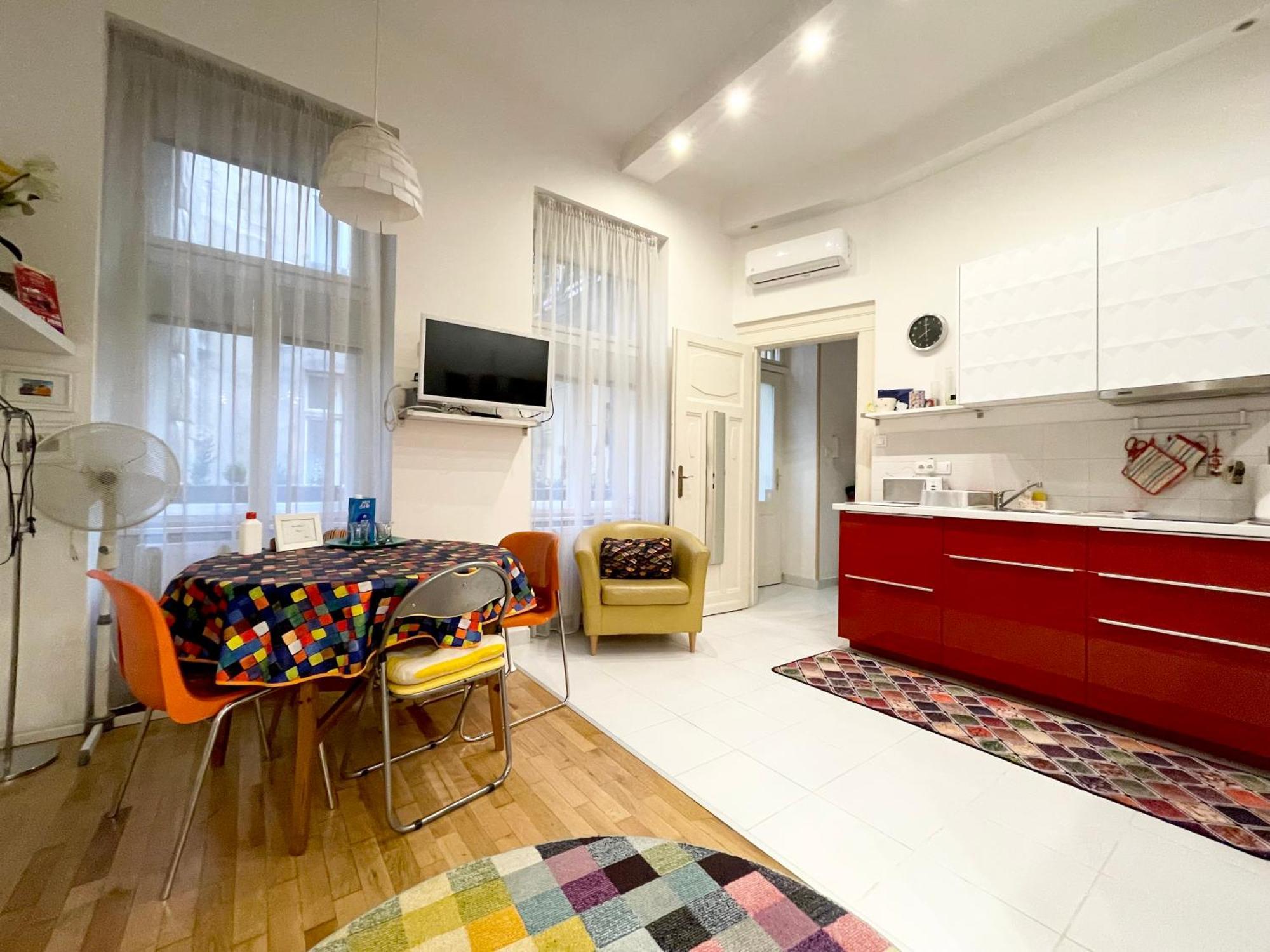 Rainbow Pearl Apartment At St Stephen' S Basilica Budapest Luaran gambar