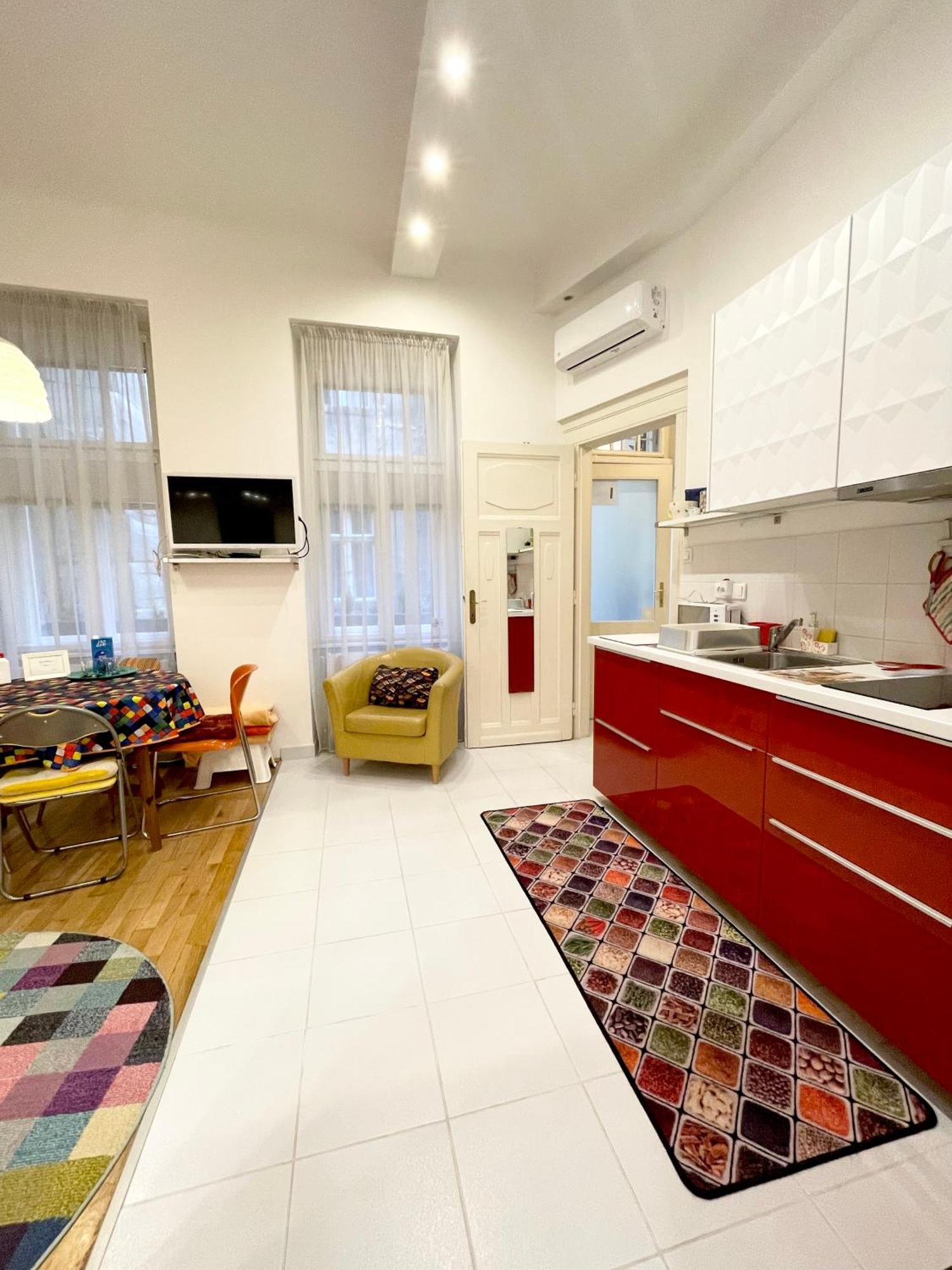 Rainbow Pearl Apartment At St Stephen' S Basilica Budapest Luaran gambar